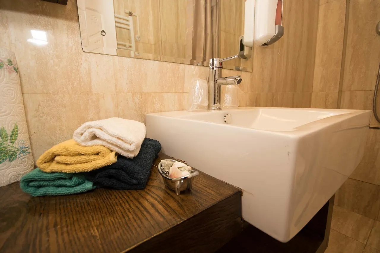 Celinesuites-Downtown Бухарест