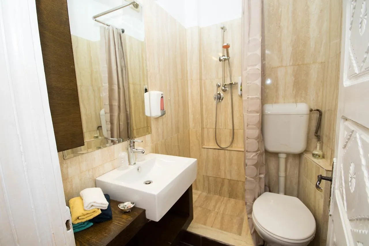 Celinesuites-Downtown Βουκουρέστι 0*,